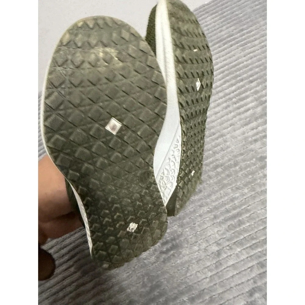 Toddler 6c olive green Ecko Unltd sneakers